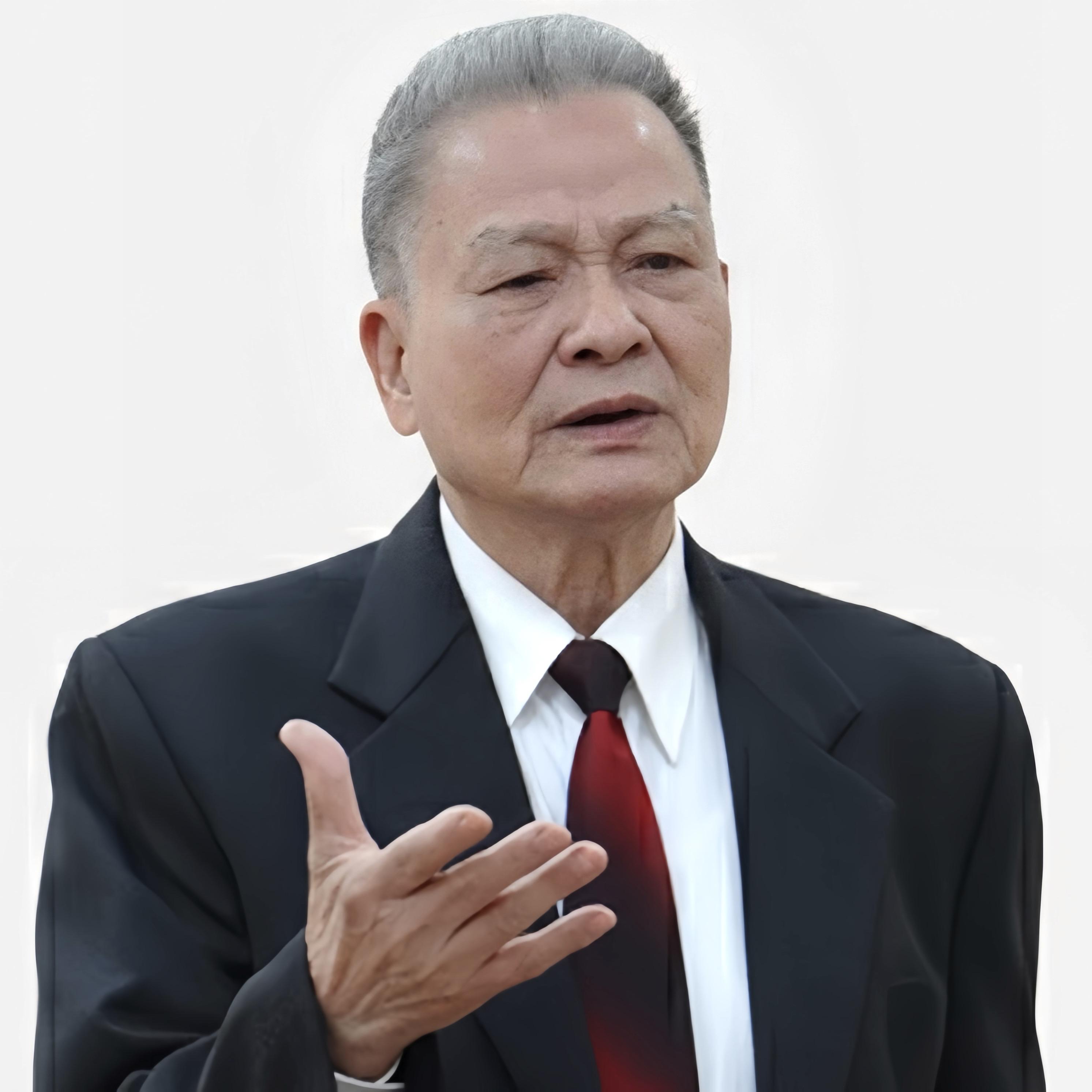 GS. Trần Phương
